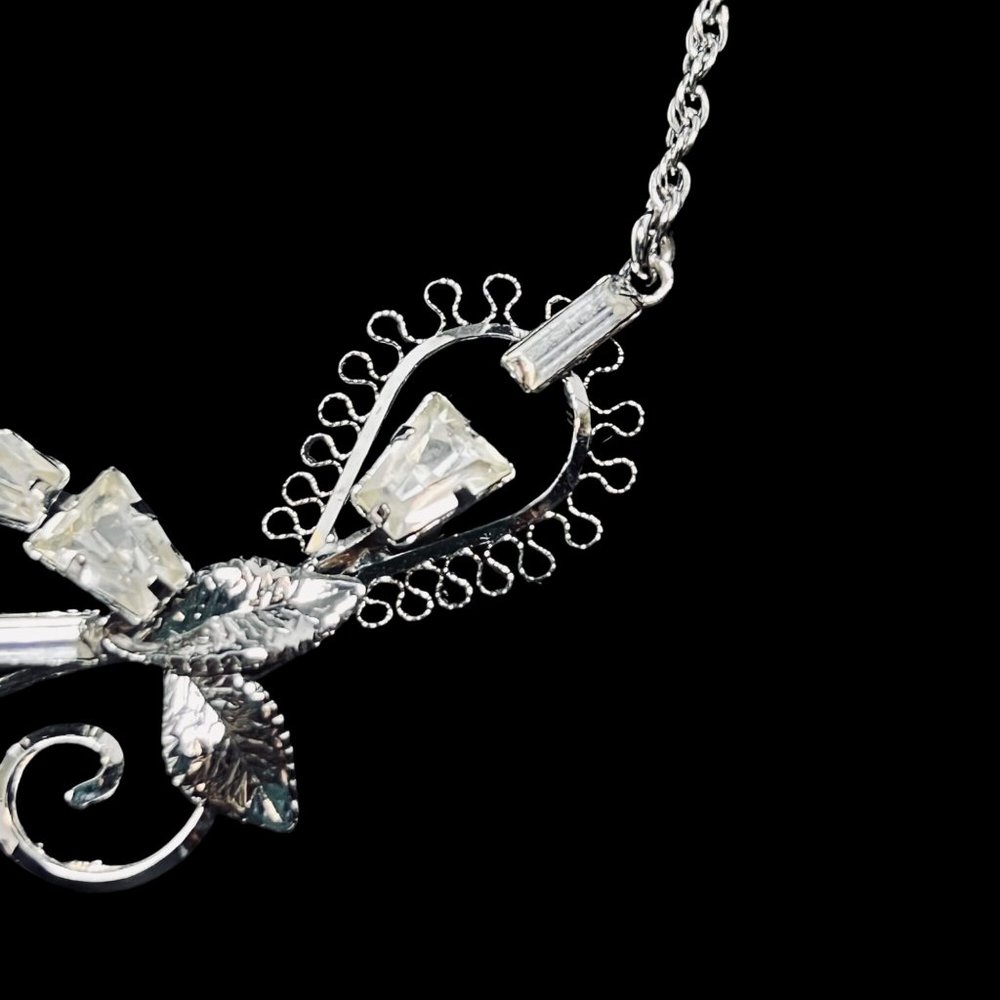 Star Art Sterling Silver Rhinestone Necklace And Screw Back Earrings Set (5120) - Picture 5 of 13